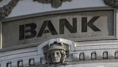  Κόκκινα δάνεια: Αλλάζουν τα πάντα στις τράπεζες και στην οικονομία